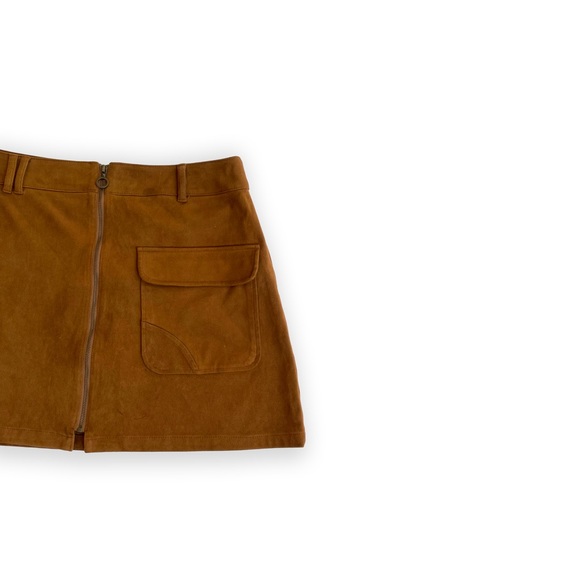 Faux suede skirt by forever 21 - Picture 3 of 5